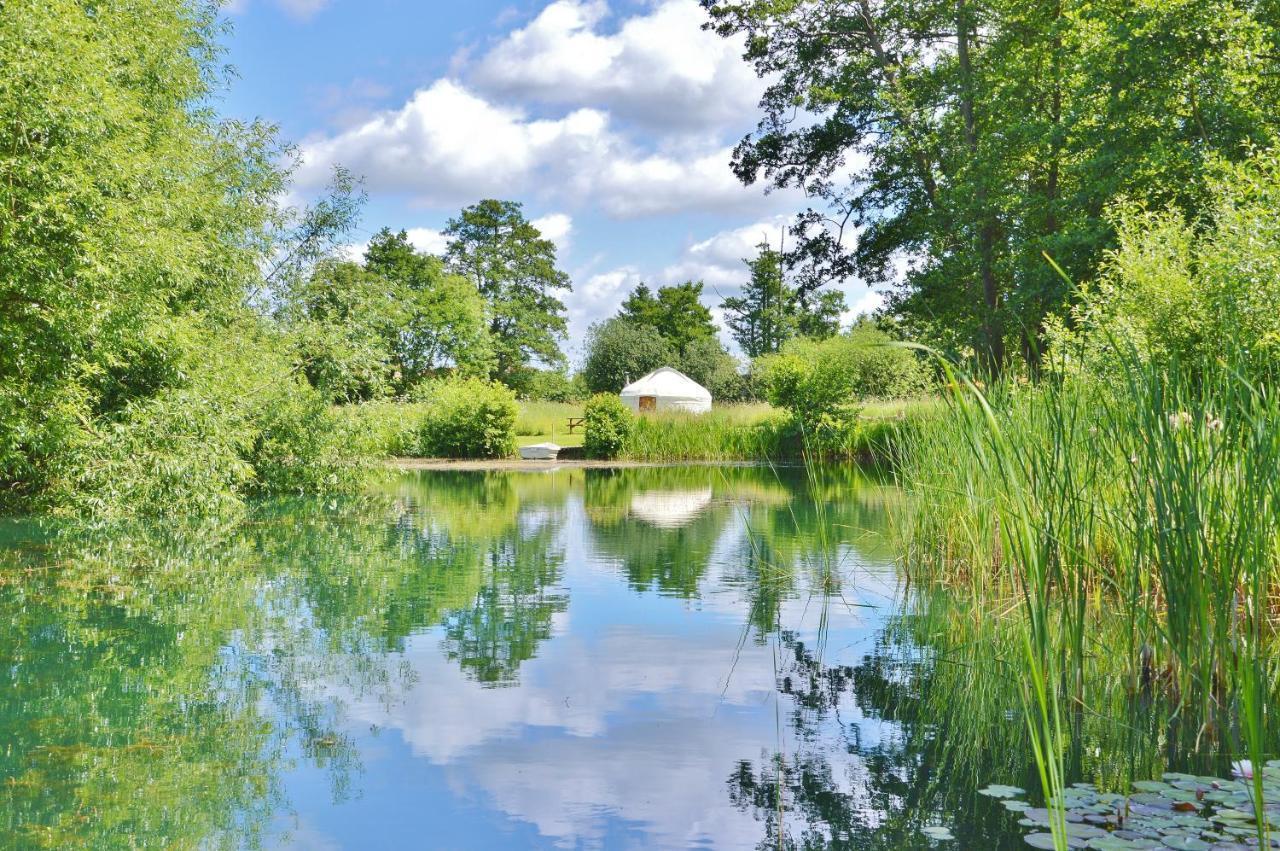 Acorn Glade Glamping York Villa